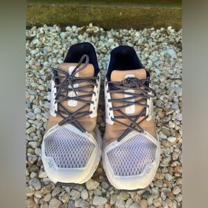 ON Running Cloudstratus W8